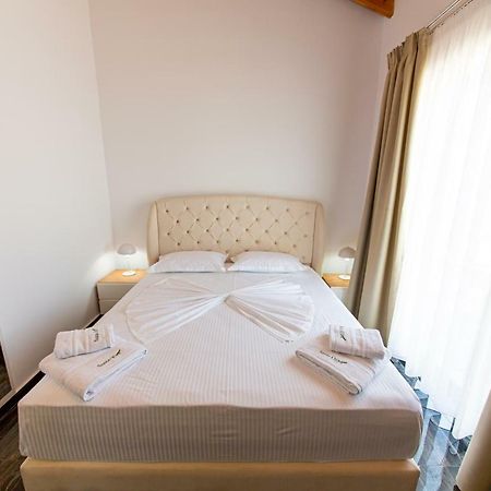 Santa Oliva Suites 卡萨米尔 外观 照片